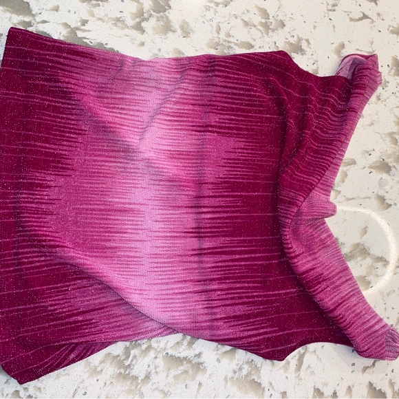 vintage eye candy pink and white sparkly off the shoulder top - Picture 3 of 4